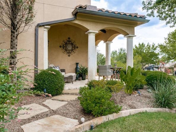 2606  Queen Elizabeth Boulevard , Lewisville Texas 75056