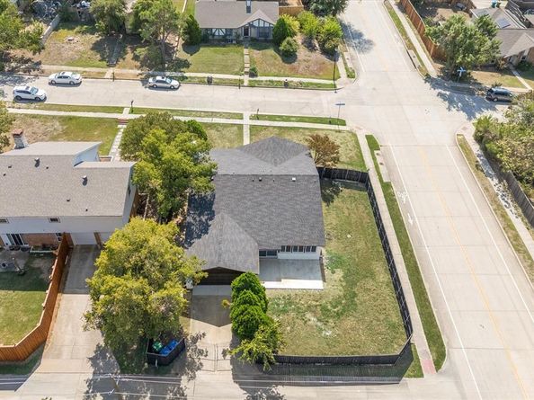 1701  Chesterfield Drive , Carrollton Texas 75007