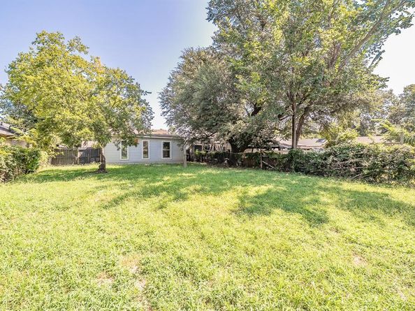 3831  Kynard Street , Dallas Texas 75215