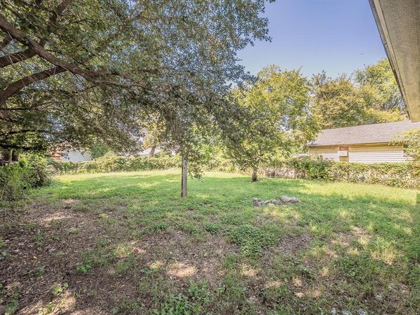 3831  Kynard Street , Dallas Texas 75215