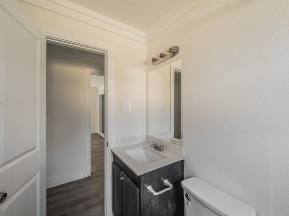 3831  Kynard Street , Dallas Texas 75215