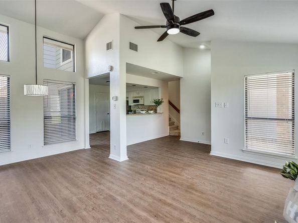 17490  Meandering Way  1101, Dallas Texas 75252