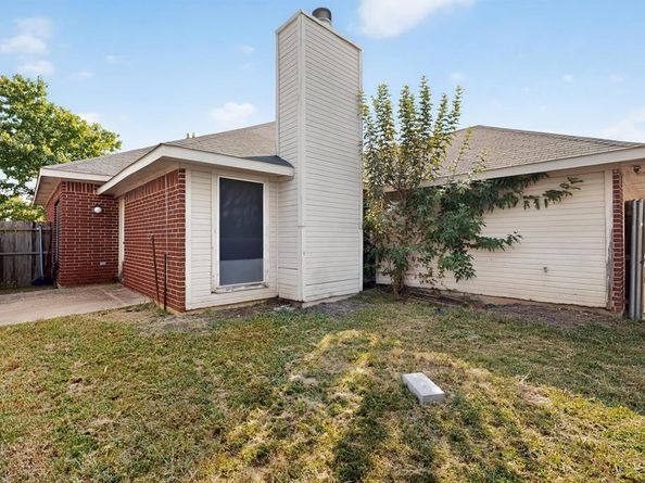 2833  Saint Croix Avenue , Lancaster Texas 75146