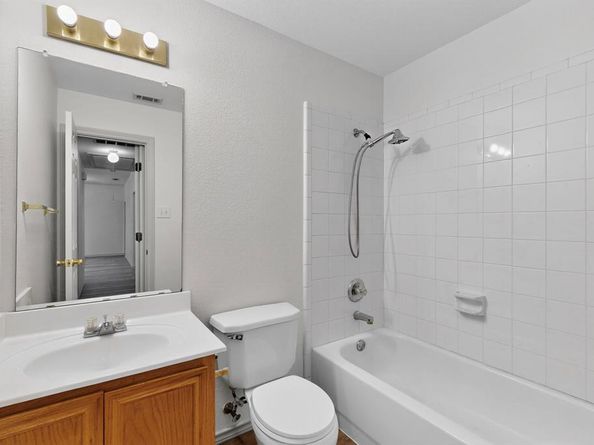 2833  Saint Croix Avenue , Lancaster Texas 75146