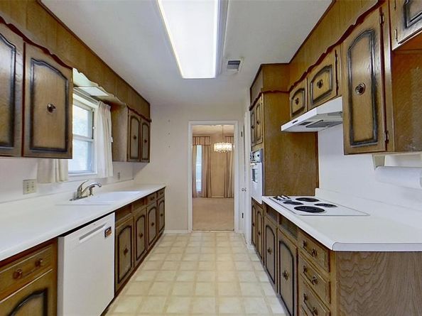 6301  Wrigley Way , Fort Worth Texas 76133