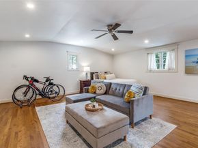 5623  McCommas Boulevard , Dallas Texas 75206