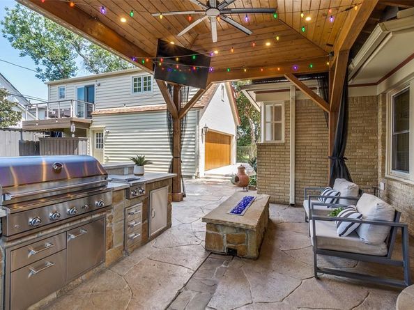 5623  McCommas Boulevard , Dallas Texas 75206