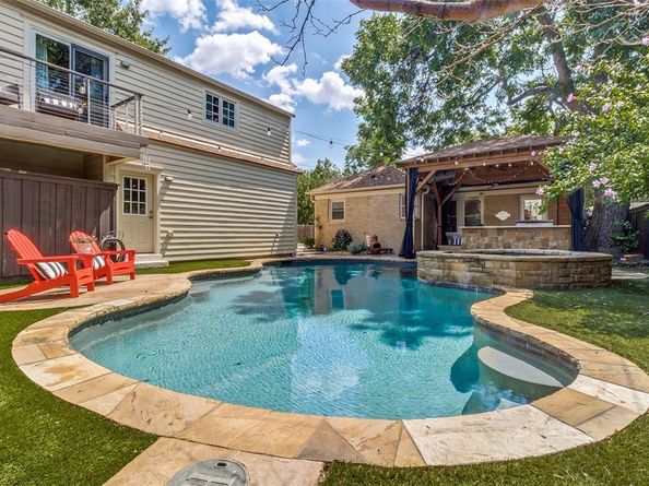 5623  McCommas Boulevard , Dallas Texas 75206