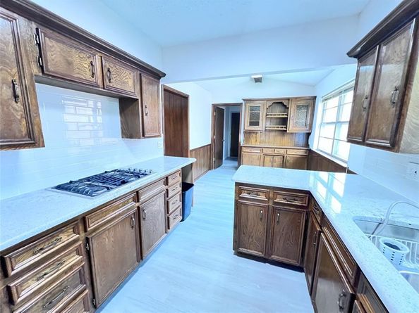 1804  University Drive , Richardson Texas 75081