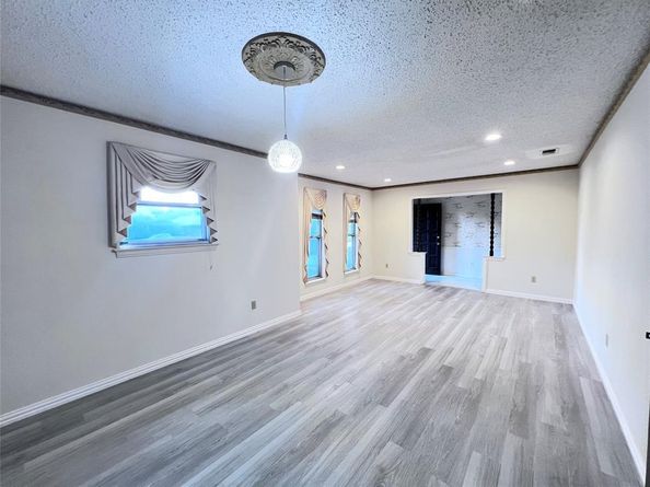1804  University Drive , Richardson Texas 75081