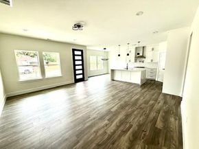 1638  Garden Drive , Dallas Texas 75215