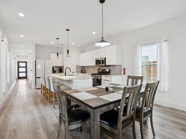 2608  Birmingham Avenue , Dallas Texas 75215