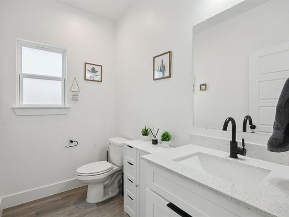 2608  Birmingham Avenue , Dallas Texas 75215