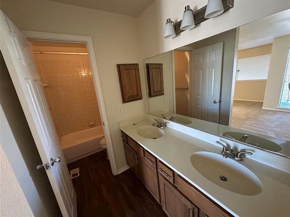 9831  Walnut Street  P211, Dallas Texas 75243