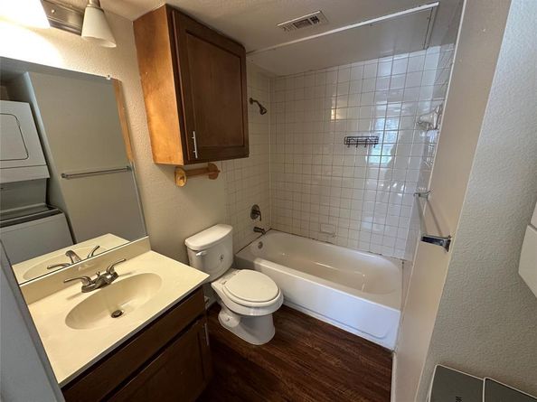 9831  Walnut Street  P211, Dallas Texas 75243