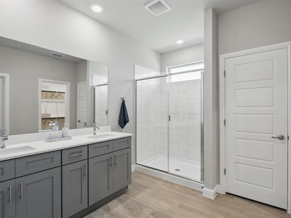 2513  GOLDFINCH Drive , Denton Texas 76205