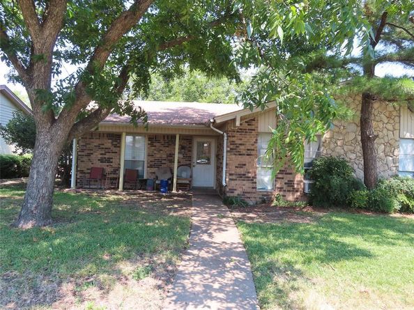 2113  Vail Drive , Garland Texas 75044