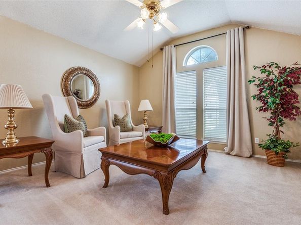 2105  Post Wood Lane , Arlington Texas 76018