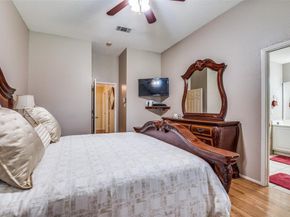 2105  Post Wood Lane , Arlington Texas 76018