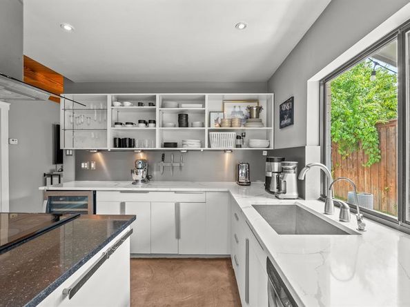 10830  Hayfield Drive , Dallas Texas 75238