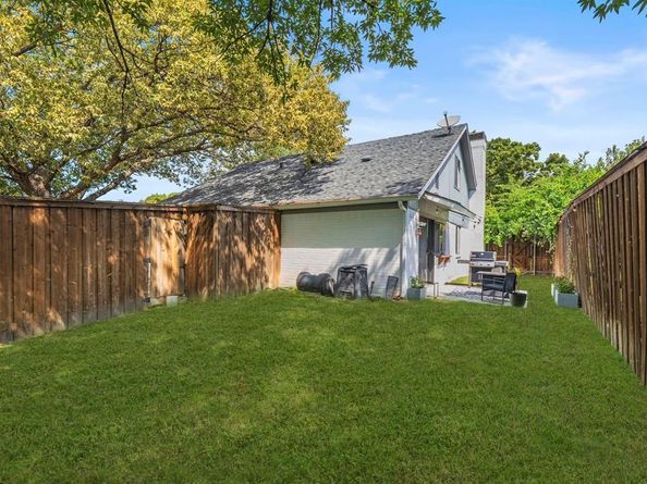 10830  Hayfield Drive , Dallas Texas 75238