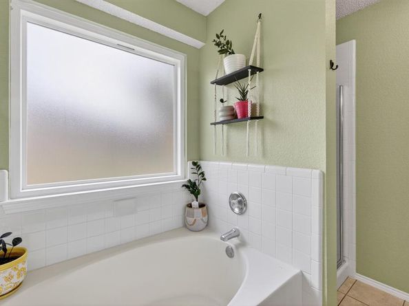 2737  Briscoe Drive , Fort Worth Texas 76108