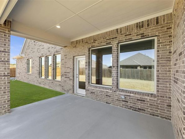 967  Reeves Drive , DeSoto Texas 75115