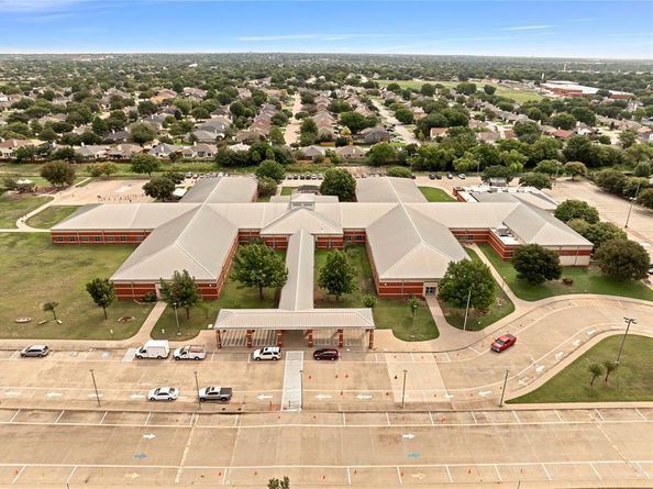 7636  Brittany Place , Fort Worth Texas 76137