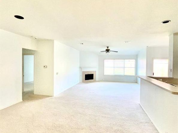 1737  White Feather Lane , Fort Worth Texas 76131