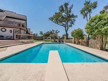 16056  Chalfont Court 