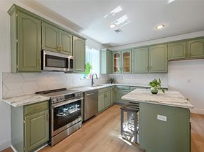 2037  Usa Drive , Plano Texas 75025