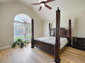 2037  Usa Drive , Plano Texas 75025