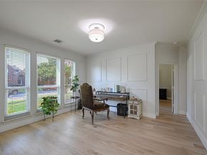 2037  Usa Drive , Plano Texas 75025