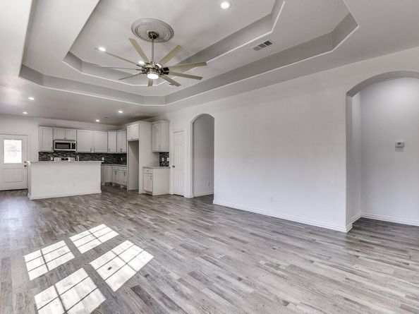 1830  Fernwood Avenue , Dallas Texas 75216