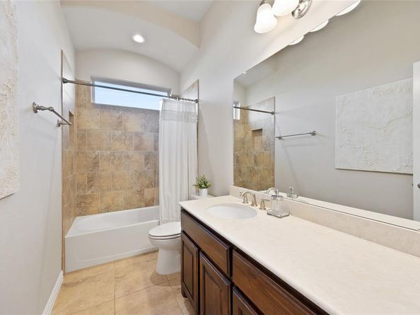 216  Equestrian Road , Hickory Creek Texas 75065