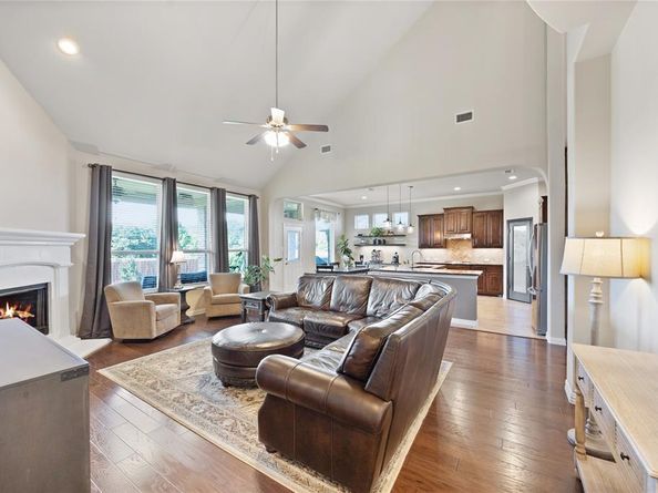 216  Equestrian Road , Hickory Creek Texas 75065