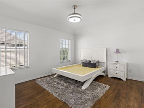 2070  Azalea Trail , Irving Texas 75063