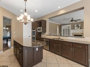 2070  Azalea Trail , Irving Texas 75063