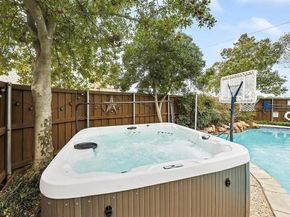 1529  Arrowhead Lane , Carrollton Texas 75007