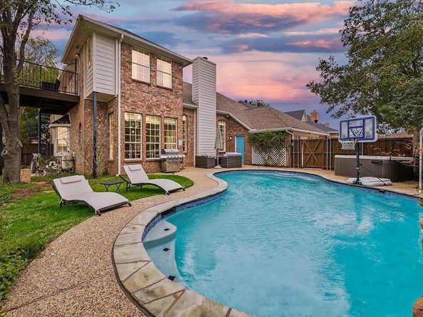 1529  Arrowhead Lane , Carrollton Texas 75007