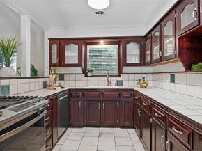 933  Wade Drive , Bedford Texas 76022