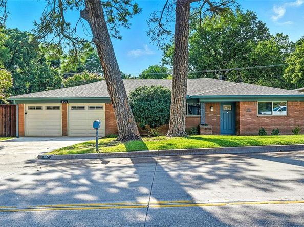 933  Wade Drive , Bedford Texas 76022