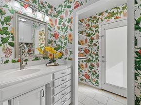 933  Wade Drive , Bedford Texas 76022