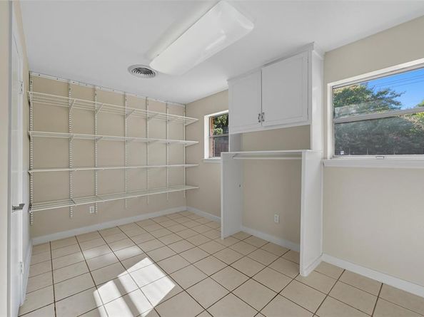 933  Wade Drive , Bedford Texas 76022