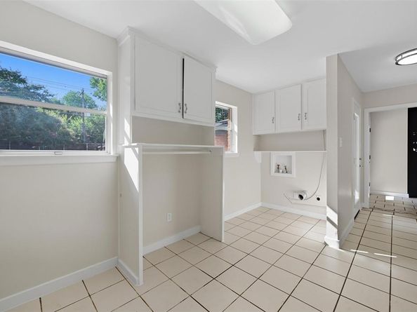 933  Wade Drive , Bedford Texas 76022