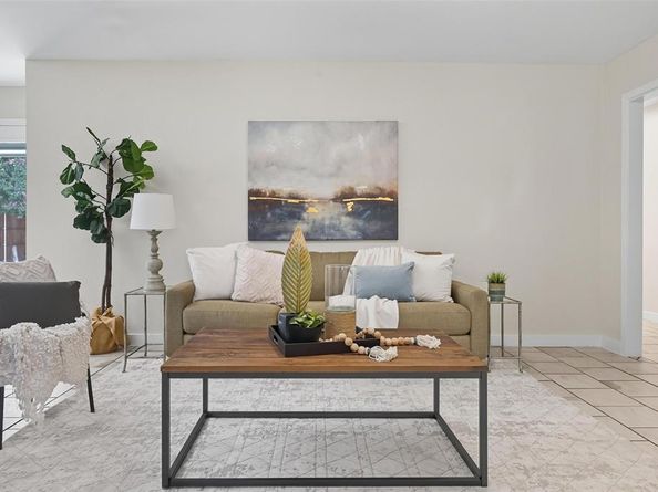 933  Wade Drive , Bedford Texas 76022