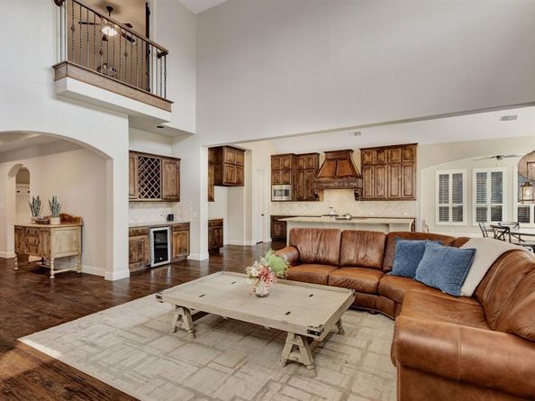 9413  Blackpine Court , Lantana Texas 76226