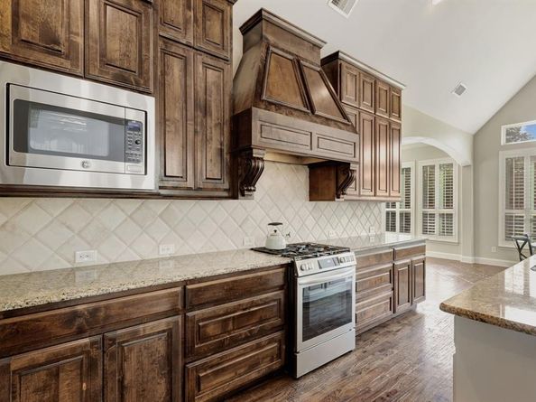 9413  Blackpine Court , Lantana Texas 76226