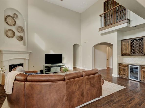 9413  Blackpine Court , Lantana Texas 76226