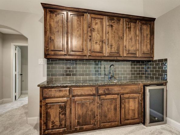 9413  Blackpine Court , Lantana Texas 76226